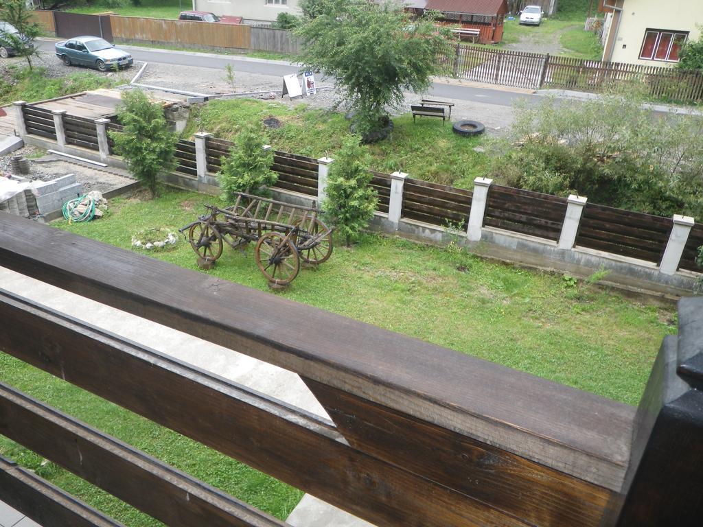 Pensiunea La Rachitele Dış mekan fotoğraf
